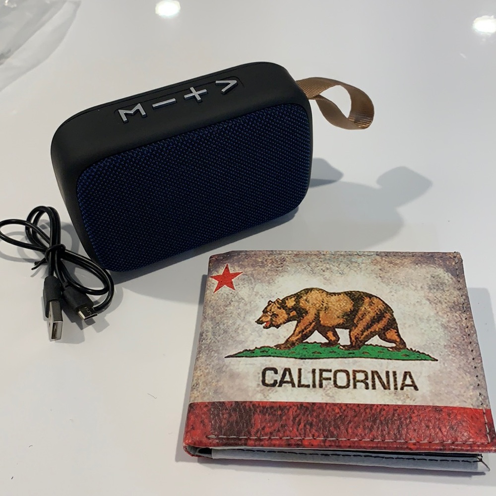 Men’s Wallet and Bluetooth Speaker